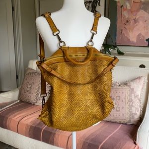 Bolsa Nova Leather Backpack